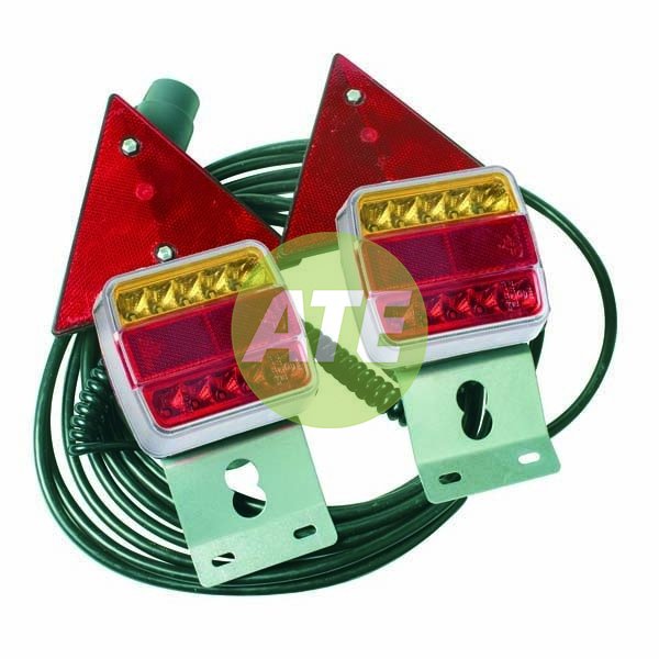 12V LED 10' Magnetic Light Set C/W Triangles and 10M Cable - 12/24V